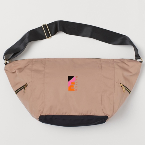 P.E Nation x H&M | Sports Bag - Picture 1 of 4